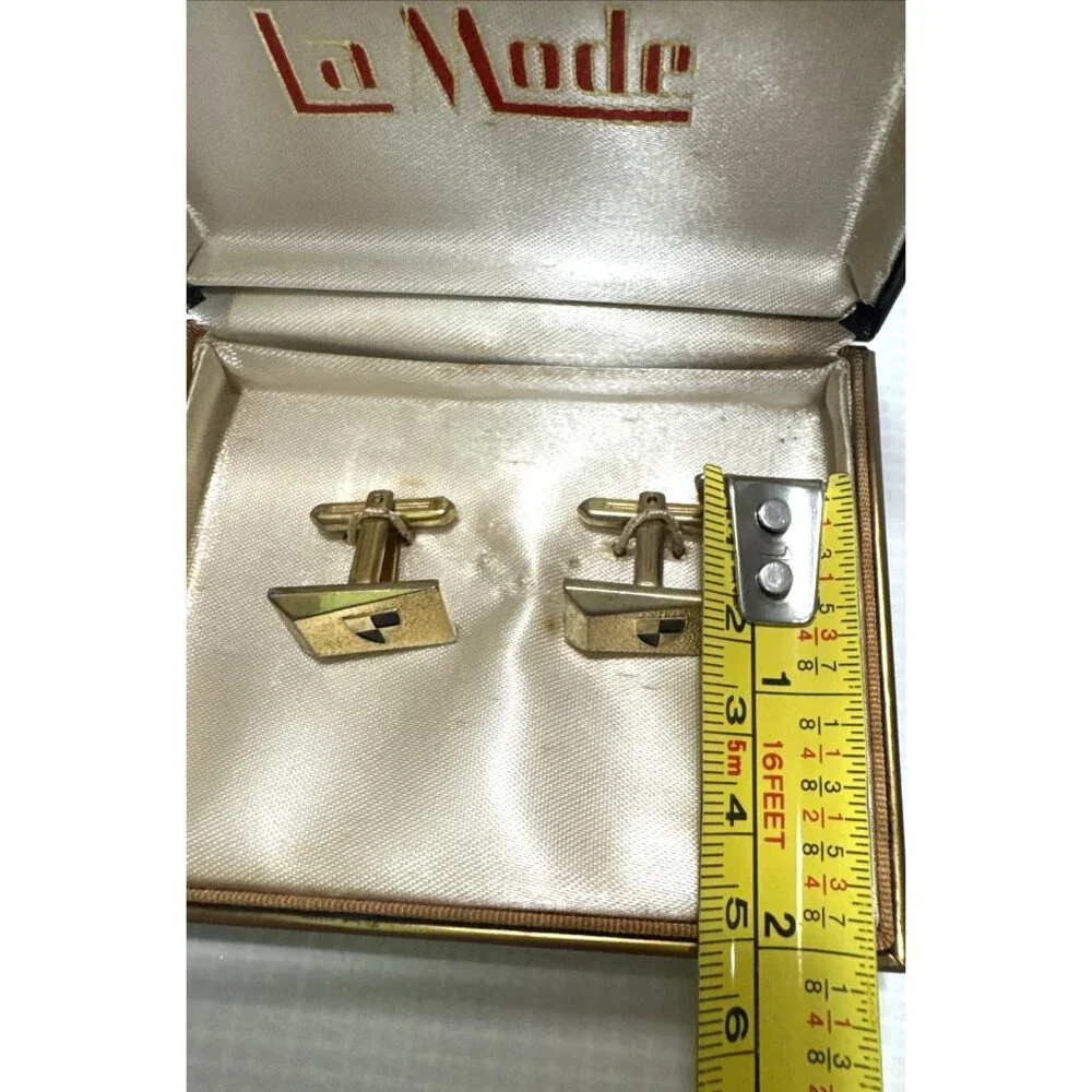 Vintage LA MODE Heraldic Shield Gold-Tone Designer Cufflinks